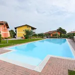 Apartament Exclusive For 6 Guests &terrace&pools&parking Desenzano del Garda