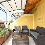 Apartament Exclusive For 6 Guests &terrace&pools&parking Desenzano del Garda