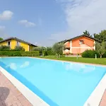 Exclusive For 6 Guests &terrace&pools&parking Desenzano del Garda
