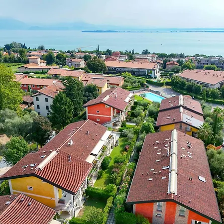Exclusive For 6 Guests &terrace&pools&parking Apartament *