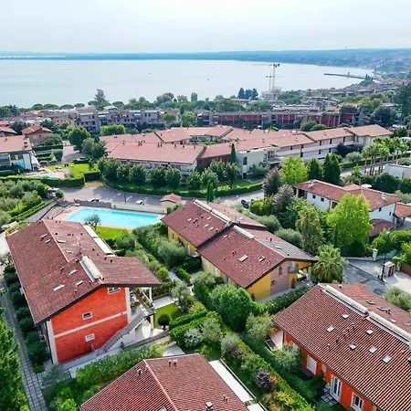 Exclusive For 6 Guests &terrace&pools&parking Desenzano del Garda
