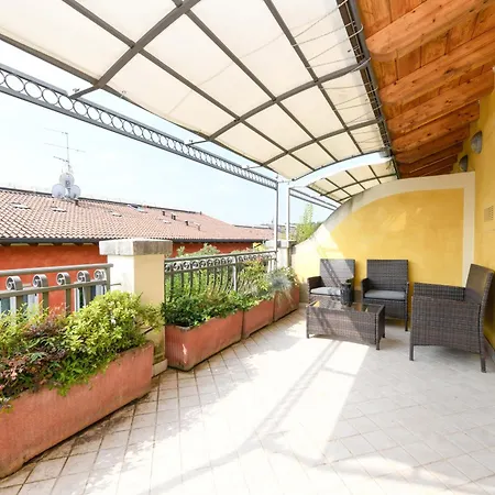 Exclusive For 6 Guests &terrace&pools&parking