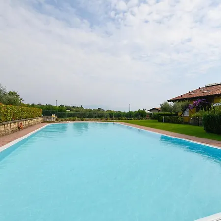 Διαμέρισμα Exclusive For 6 Guests &terrace&pools&parking Ντεζεντσάνο ντελ Γκάρντα