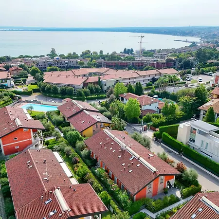 Exclusive For 6 Guests &terrace&pools&parking
