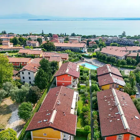 Exclusive For 6 Guests &terrace&pools&parking Apartament *