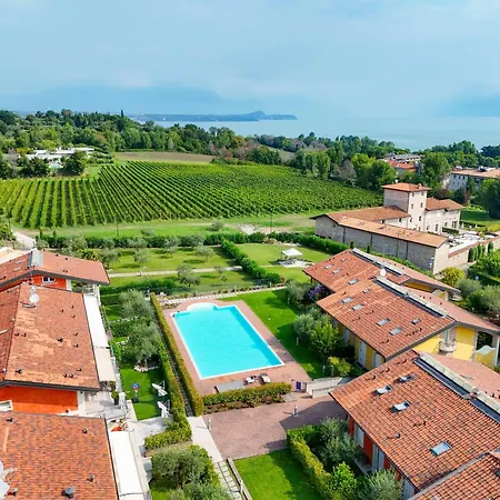 Exclusive For 6 Guests &terrace&pools&parking