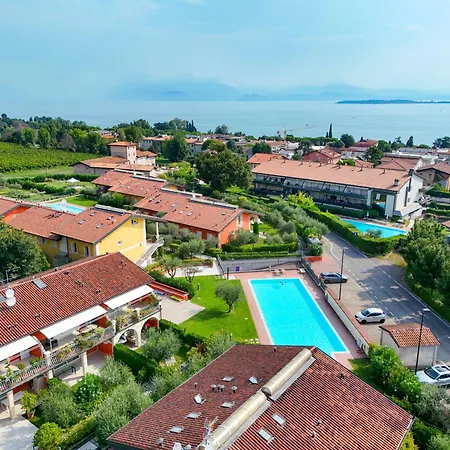Exclusive For 6 Guests &terrace&pools&parking Διαμέρισμα